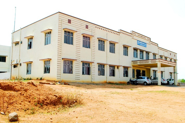 https://cache.careers360.mobi/media/colleges/social-media/media-gallery/27306/2019/11/30/Campus view of Government Polytechnic Narsapur_Campus-View.jpg